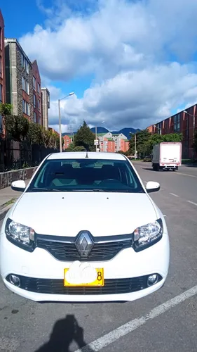 Renault Logan 1.6 Privilege / Intens