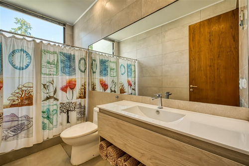 Casa Mediterránea En Venta En Las Condesas, Las Condes