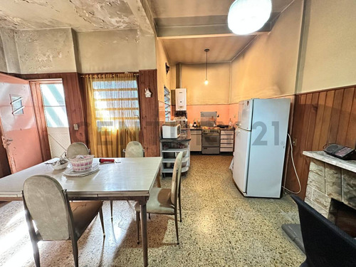 Ideal Inversión: Casa + Departamento + 3 Locales - Ciudadela