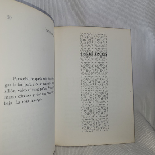 Imagen 7 de 9 de La Rosa De Paracelso Y Tigres Azules Jorge Luis Borges Swam