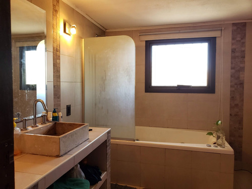 Casa En Venta, Rincon De Vistalba, 4 Habitaciones