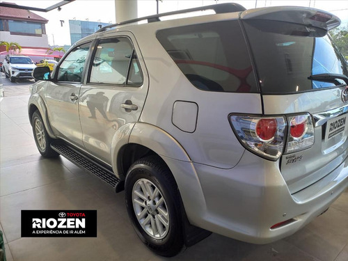 Toyota Hilux SW4 3.0 SRV 4X4 16V TURBO INTERCOOLER DIESEL 4P AUTOMÁTICO