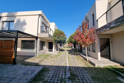 Imagen 7 de 30 de Ph Tipo Duplex De 3 Ambientes En Complejo Privado