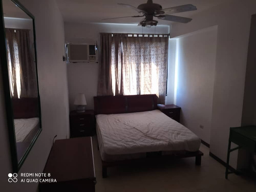 Imagen 14 de 21 de Apartamento En Alquiler Playa Grande Mls #23-11527 Yolanda Goncalves