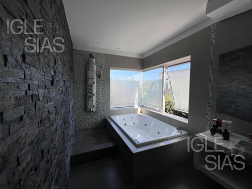 Casa En Venta Lote Interno 3 Dormitorios Barrio Santa Teresa, Villanueva