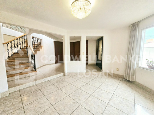 Casa En Venta En Jacinto Pallares, Cto Juristas