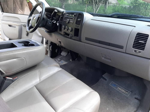 Imagen 9 de 18 de Camion Silverado Chevrolet4x2 Hd3500 Cajon Baquero