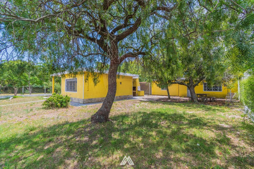 Venta Casa 3 Dormitorios Con Renta En Las Toscas