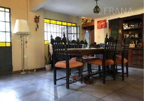 Imagen 2 de 7 de Venta Chalet 5 Ambientes Parque Piscina Villa Udaondo
