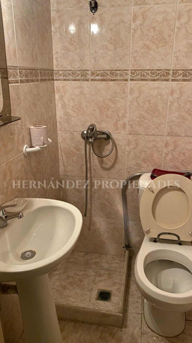 Venta Con Renta 2 Dormitorios Más Servicio. Garage Opcional.