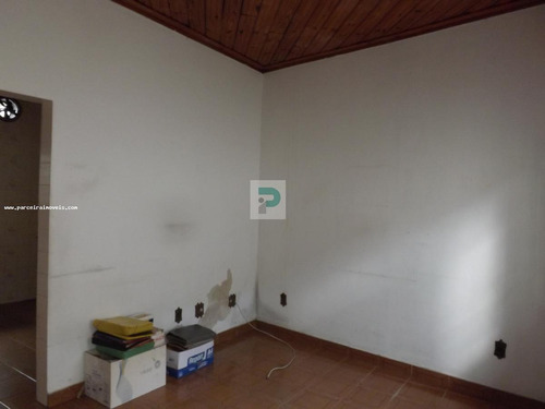 Casa Para Venda Em Mogi Das Cruzes, Centro, 2 Dormitórios, 1 Banheiro - Ca0102_2-1097526