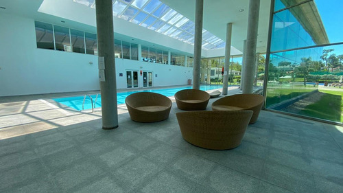 Apto En Torre De Alta Gama, 2 Suites Dep - Playa Mansa