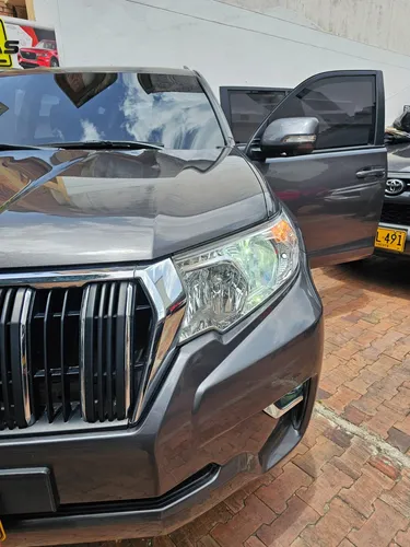 Toyota Prado 3.0 TXL CON BLINDAJE 2+