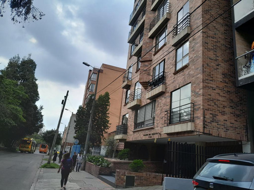 Apartamento En Venta En Bogotá Country Club-usaquén. Cod 65151