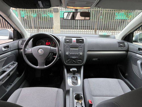Volkswagen Vento Style 2.5 AUT