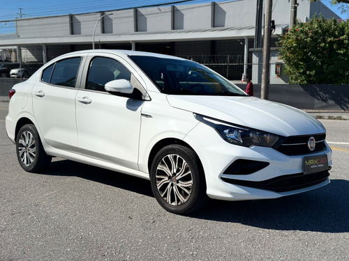 Fiat Cronos 1.3 Drive Gsr Flex 4p