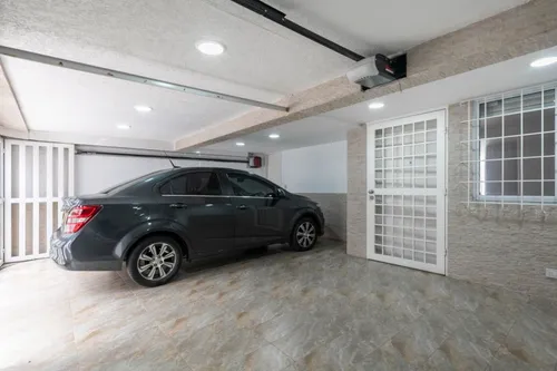 Casa En Venta En Cedritos. Cod V10475