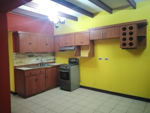 Imagen 11 de 21 de Vendo Casa, Curridabat. Residencial Paso Real