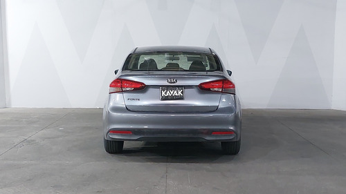 Kia Forte 2.0 L