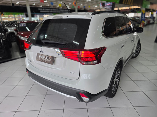 Mitsubishi Outlander OUTLANDER 3.0/ GT 3.0 V6 AUT.