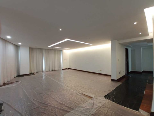 Imagen 11 de 21 de Vendo Casa 1462m2 5h/6b/6pe El Cafetal 0678