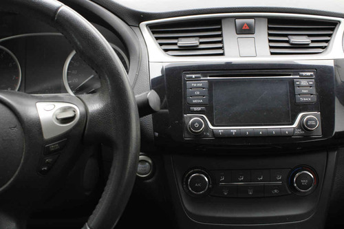 Imagen 15 de 15 de Nissan Sentra 2017 4p Advance L4/1.8 Man