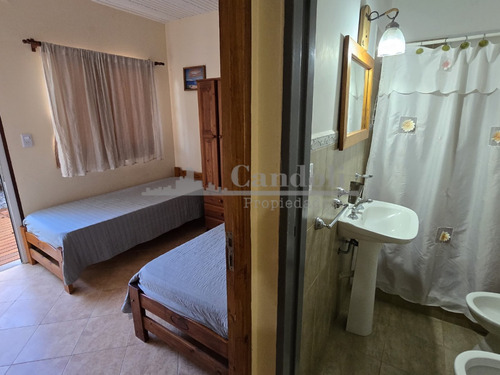 Casa En Venta 4 Ambientes Más 2 Deptos - Cinco Esquinas, Santa Clara Del Mar