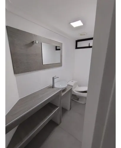 Apartamento Reformado En Los Parra - El Poblado