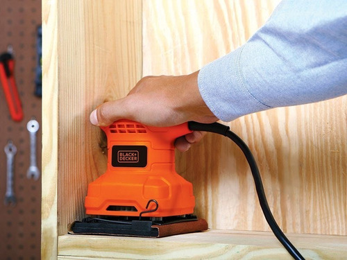Imagen 8 de 9 de Lijadora orbital Black+Decker BS200 naranja 60Hz 200W 120V
