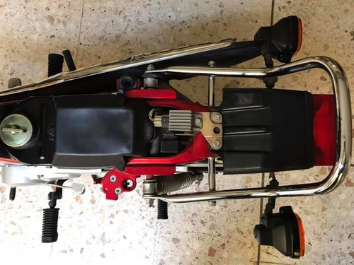 Imagen 3 de 10 de Honda Dax St 70