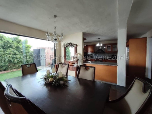 Te Invito A Visitar Esta Hemosa Casa En Venta Ubicada En Piedras Pintadas Urb Trigal Norte Cod 24-13394 Eloisa M
