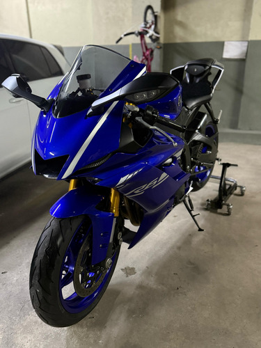 Yamaha R6