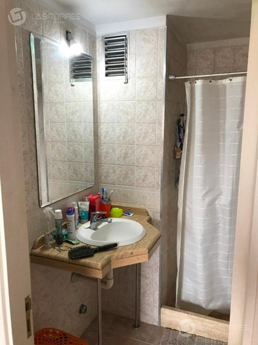 Imagen 6 de 7 de Apartamento - Tres Cruces - Vivienda U Oficina, Frente, G.c 4.500,