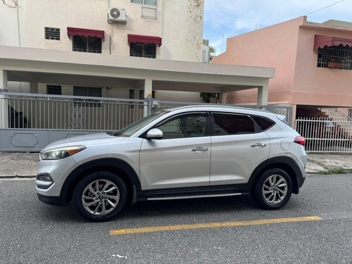 Hyundai Tucson Sel