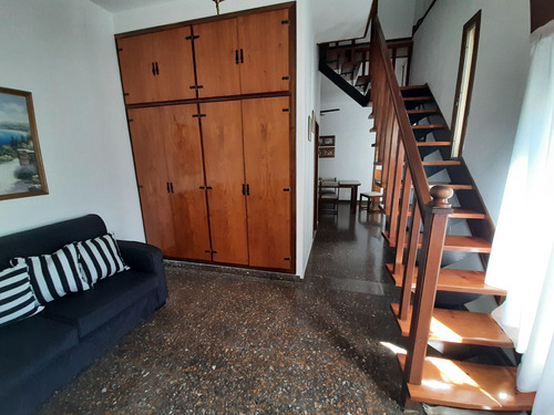 Casa 2 O 3 Familias En Venta Ubicado En Lanús Oeste