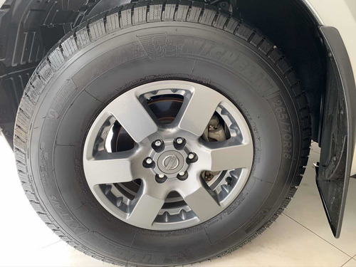 Nissan Frontier 2.5 Sv Attack Cab. Dupla 4x4 Aut. 4p 2015