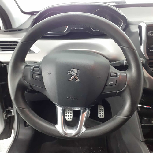 Imagen 16 de 17 de Peugeot 208 1.6 Feline Pack Cuir Madero Motors 2016