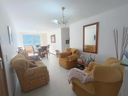 Apartamento En Venta En Los Colores. Cod V12009