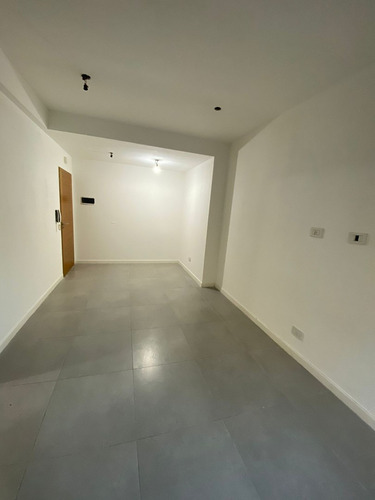 Imagen 5 de 14 de Oficina En Venta En Banfield, Lomas De Zamora, G.b.a. Zona Sur