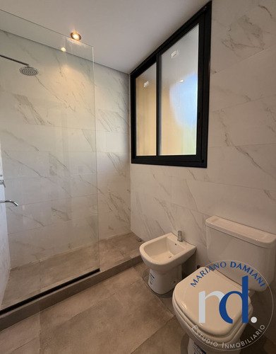 Casa En Venta 3 Dormitorios En Pinamar En Barrio Álamos