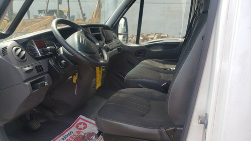 Imagem 13 de 14 de Iveco Daily 35s14hdcs, 2016, Equipado Com Baú Refrigerado