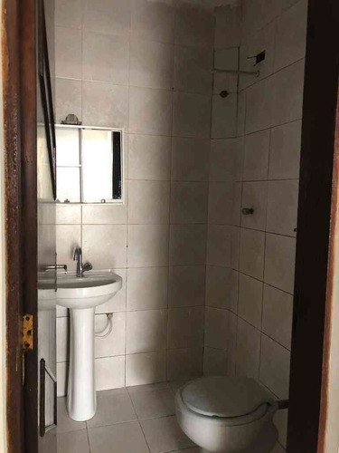 Casa - Próx Av. Lider - 1 Dormitório, Cozinha, Wc - 1089