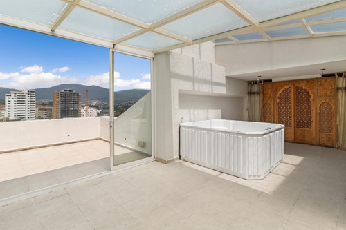 Imagen 4 de 14 de Vende Hermoso Ph Con Vista Al Campo De Golf