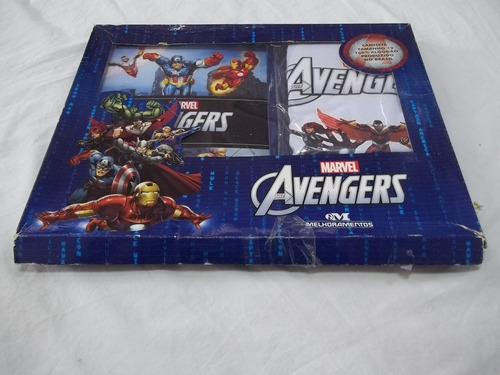 Livro Ilustrado Avengers + Camisa Numera 12 - Outlet