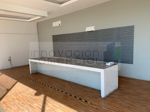 Imagen 15 de 20 de Local Comercial Para Servicios Junto A Mercedes Benz De Bern