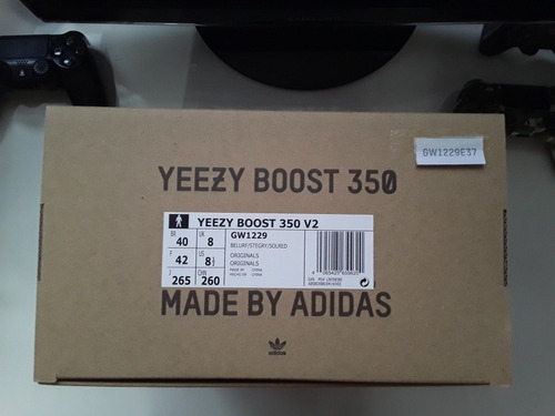 Imagem 7 de 8 de Yeezy Beluga 350 V2 Refletivo