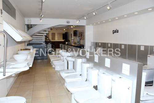 Local Comercial Ubicado En Av. Libertad