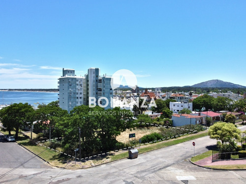 Imagen 4 de 6 de Terreno En Venta, Piriápolis, Centro, 1500m², A 200 M De La Playa Y Rambla
