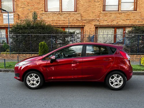 Ford Fiesta 1.6 Hatchback Se