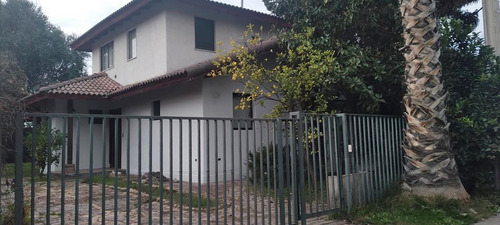 Condominio Seguro/piscina/privacidad/dos Pisos